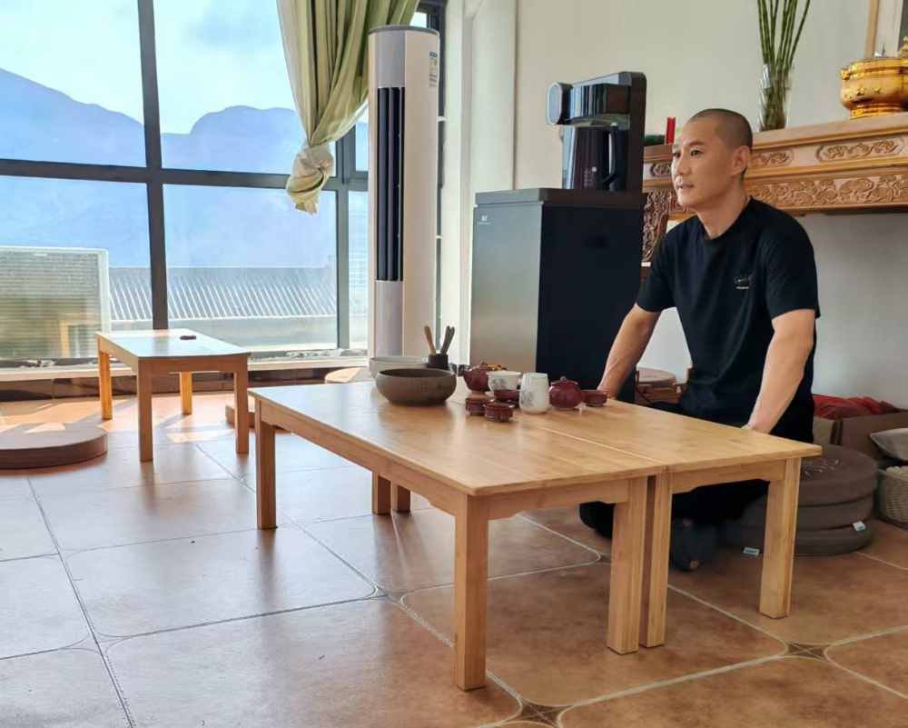 image shows the shifu conducting zen tea ceremony